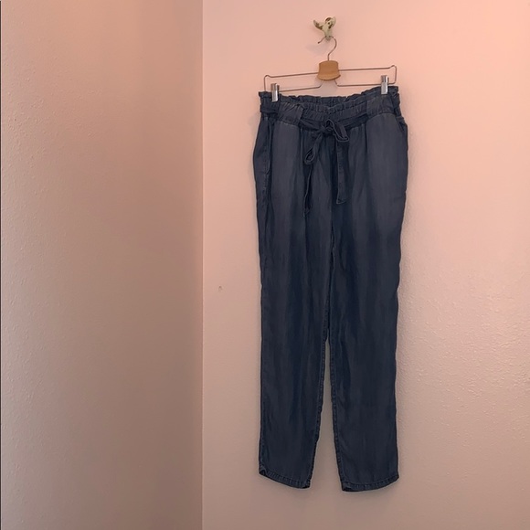 • SOLD • High Waisted Pants • - Picture 7 of 12